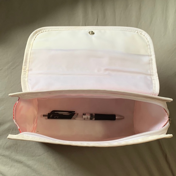 5 Assorted Make-Up Bags - Picture 10 of 10